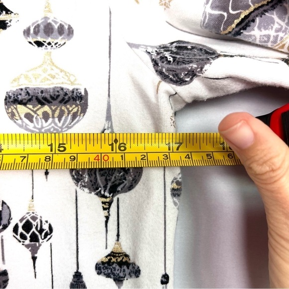 Soma Holiday Ornament PJ Set Sz XS Metallic Gold Trim Button Top & Pull on Pants - Picture 7 of 16